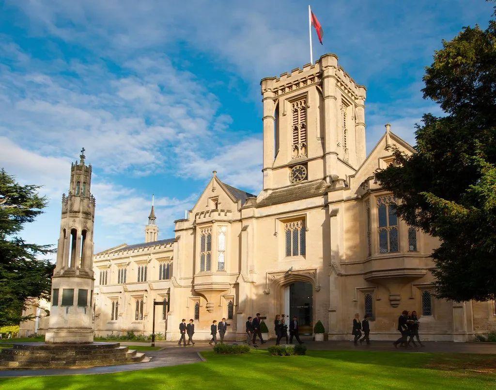 cheltenhamcollege英国著名规模较大的寄宿学校