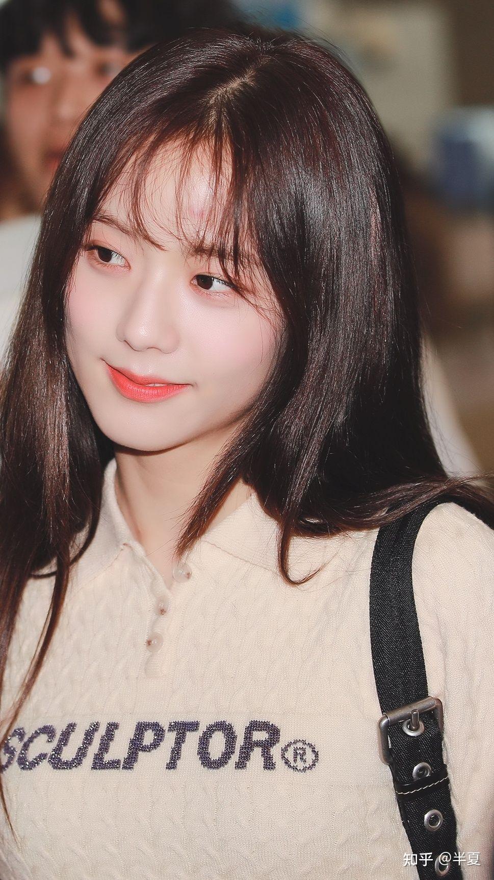 有什么blackpink金智秀适合当头像的图?