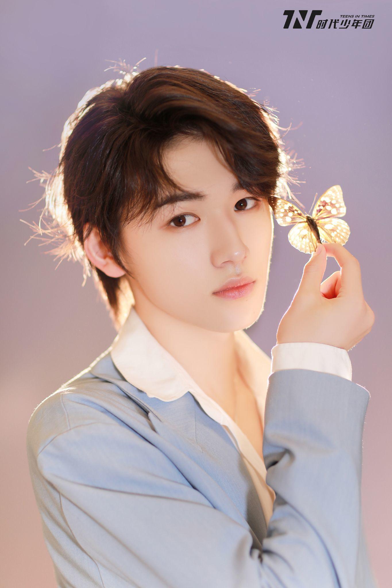 宋亚轩有哪些出圈的图片