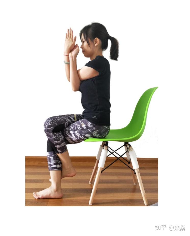 瑜伽教练小课堂:第14期 鸟王式garudasana