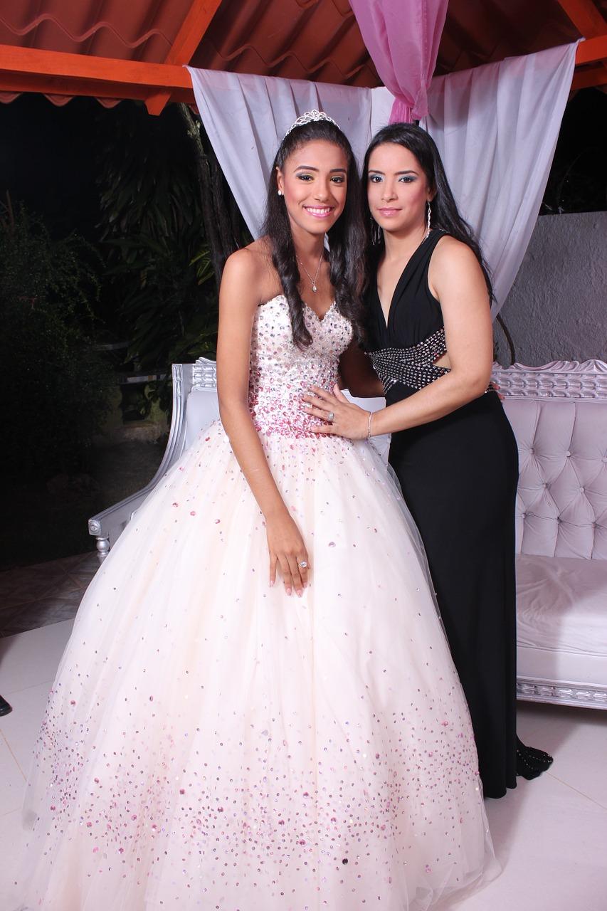 童年回忆:五年级同学聚会的温馨瞬间