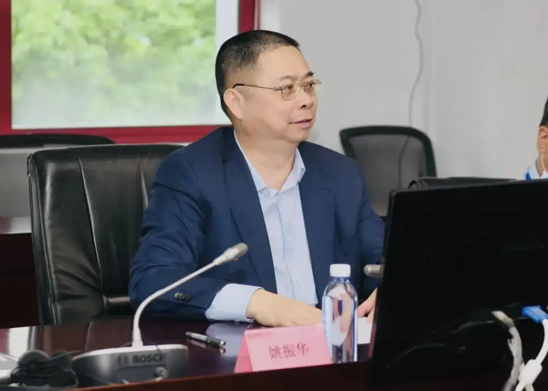 姚振华及宝能集团新增被执行 22.