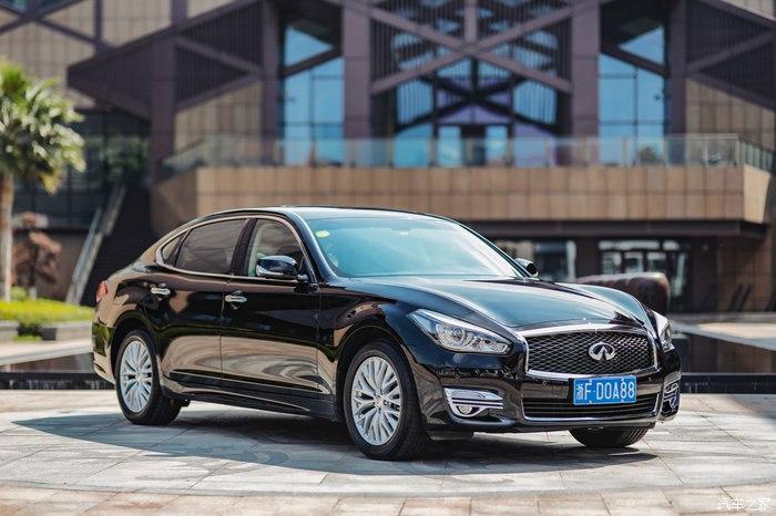 换个角度,再来一张奇瑞王奇瑞王身高155 长得像条狗 人送外号:阿狗