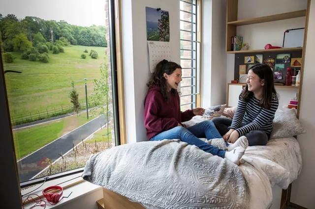 英国第一女校威雅公学,到底有多强?