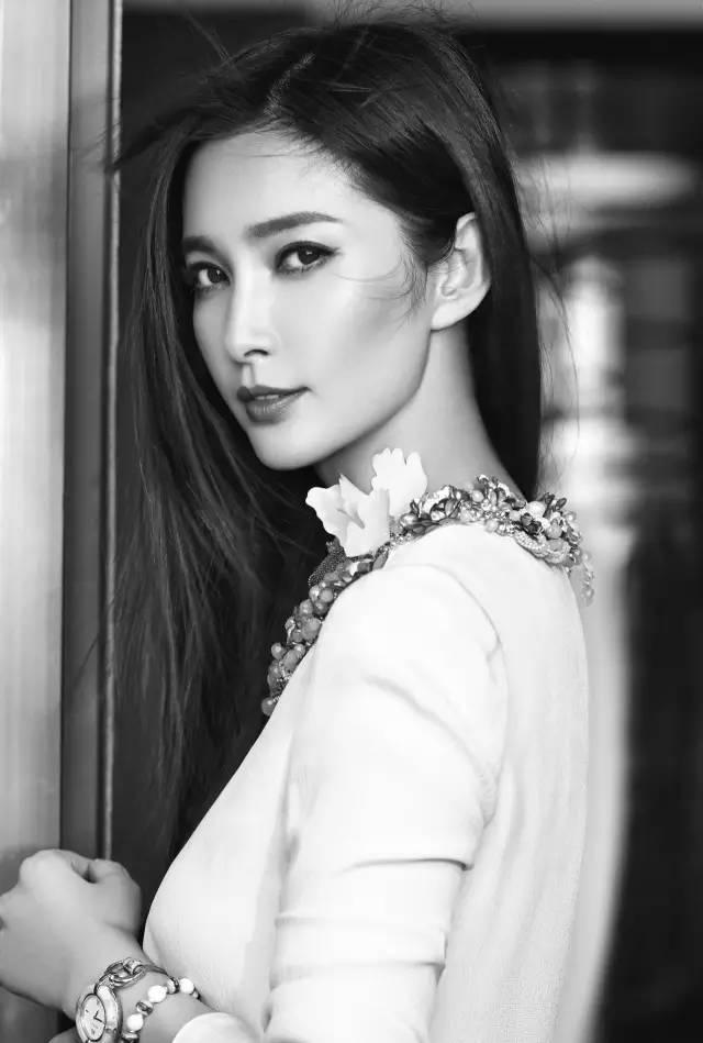 馨予回顾5步时尚大片的关键调色步骤