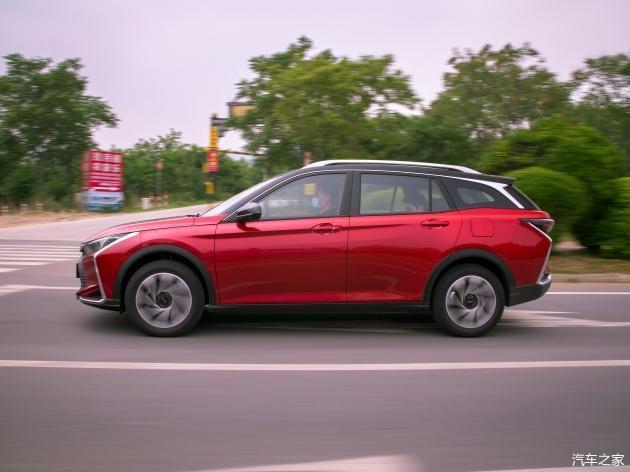 8万多的车都这样了?试驾风神奕炫GS-风神奕炫2021试驾视频