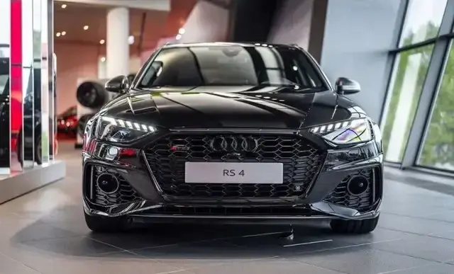 宝马更新x5奥迪上市8款新rs奔驰是不是该我跟牌了