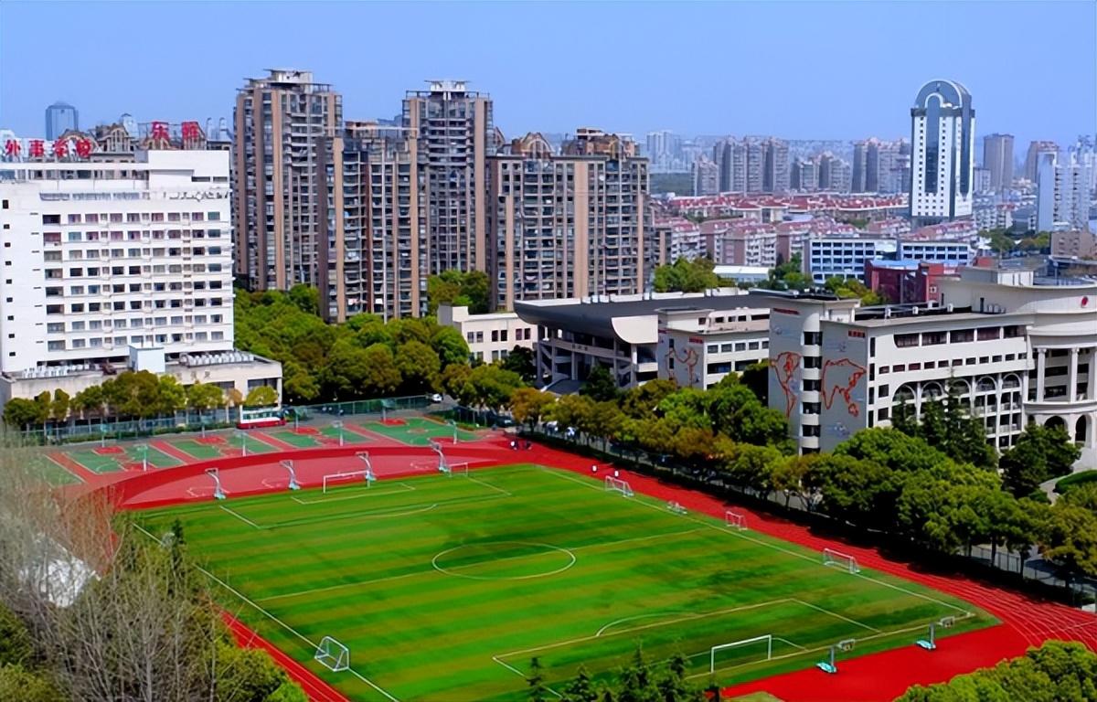 国泰君安证券"投资者教育进百校"——走进上海浦东外事服务学校