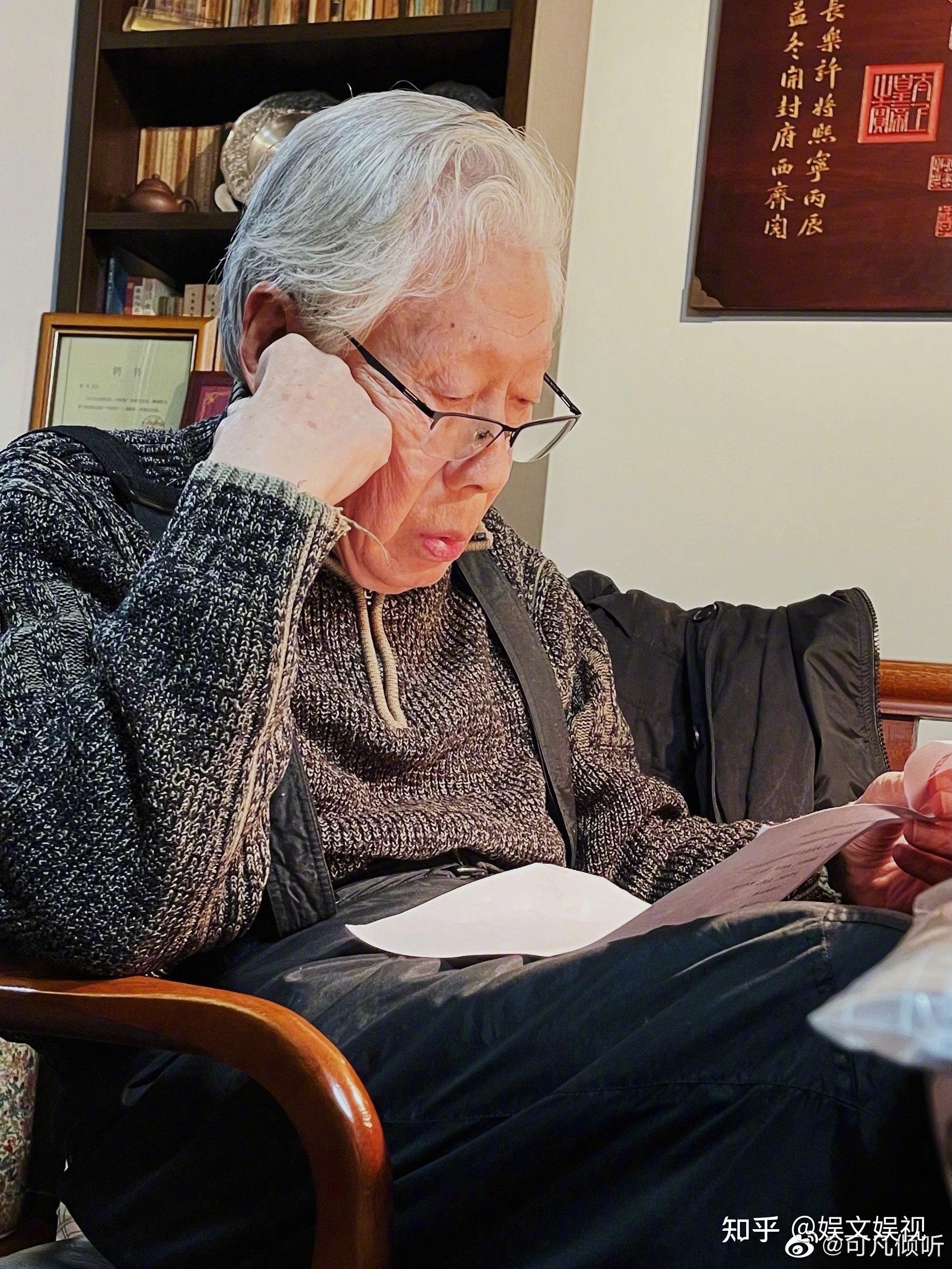 85岁老艺术家焦晃最新照曝光少承家学颇具才气表演功力精湛