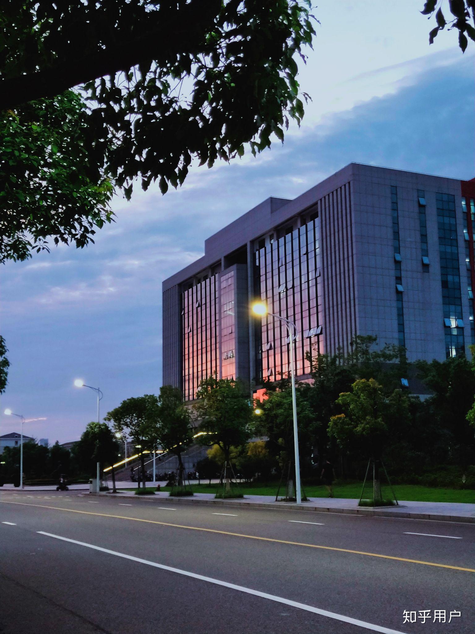 想问一下绍兴文理学院元培学院怎么样