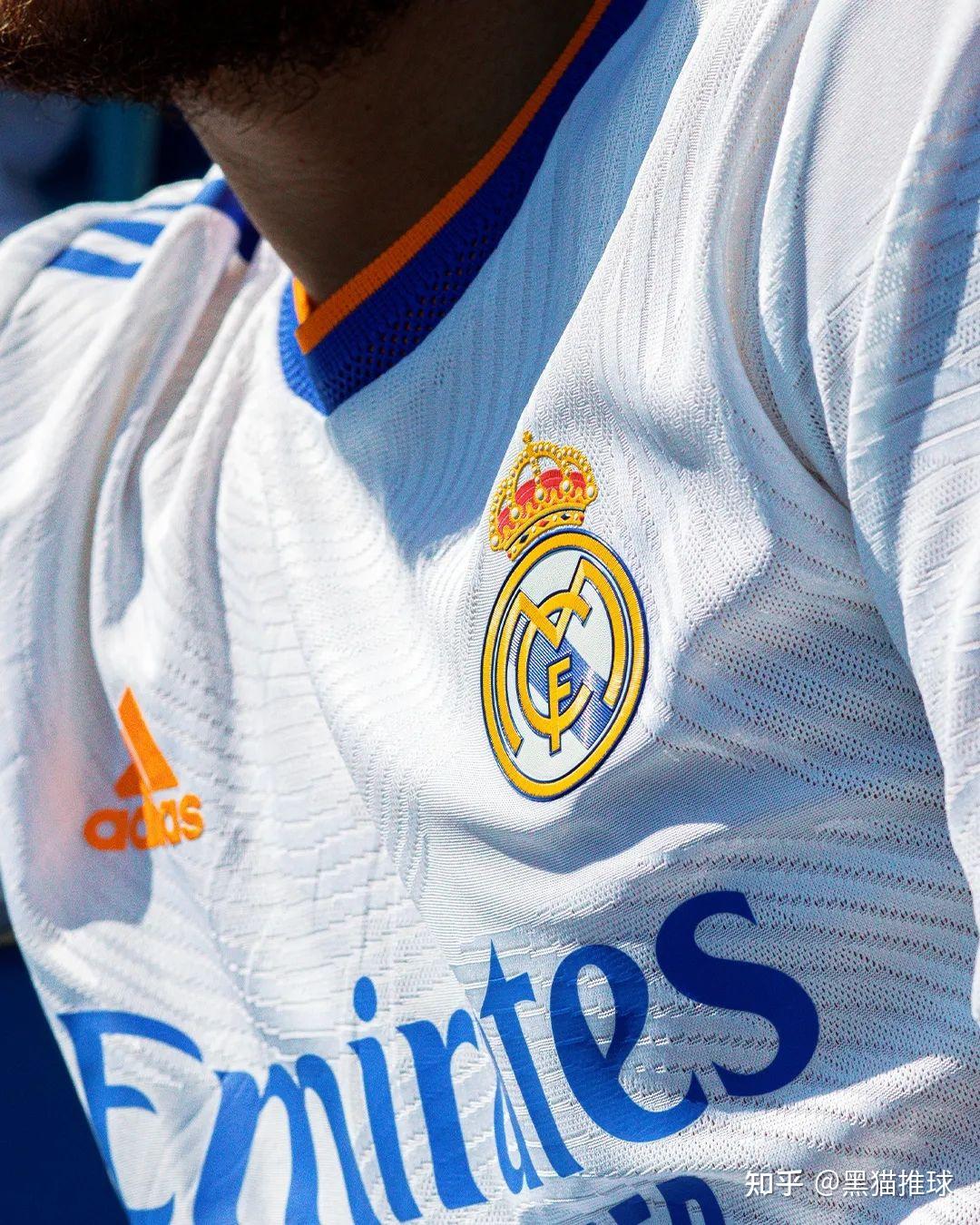 黑猫推球皇马202122赛季主场球衣发布