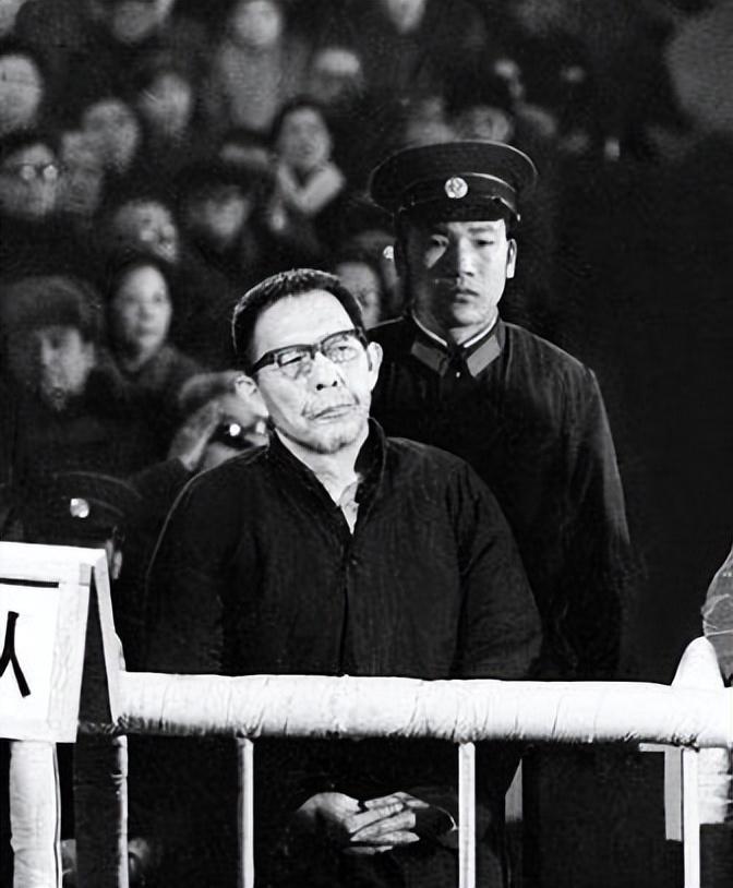 张春桥出狱后拒绝采访，生命最后向女儿坦言：我后悔的只有一件事！ - 知乎