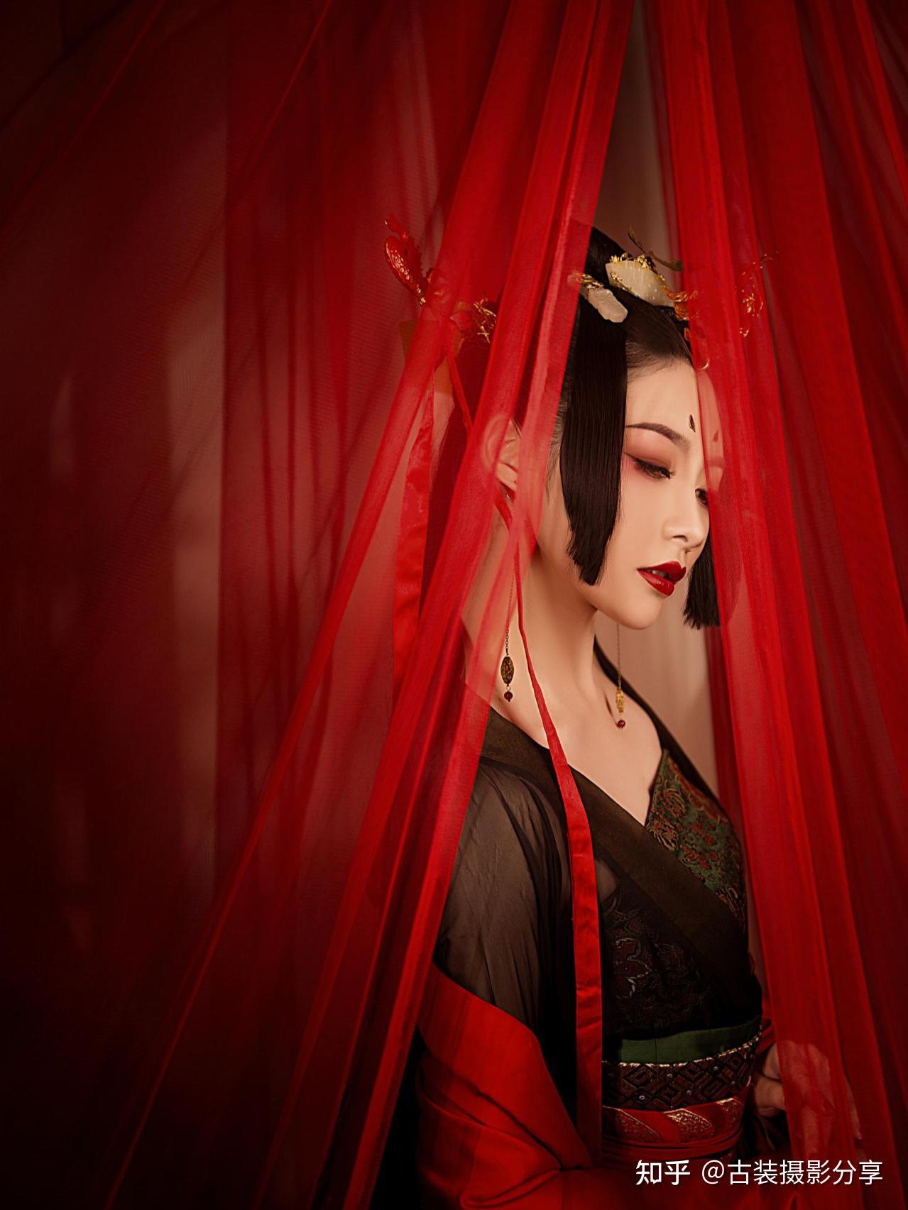 盘子女人坊摄影主题丹雀神秘与高贵交织