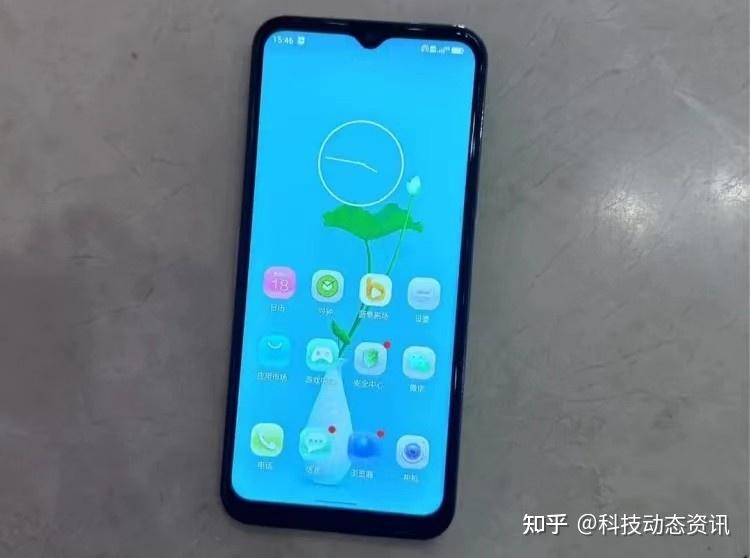 骁龙8656000mah大电池4800万像素12gb256gb存储仅699元售价更亲民