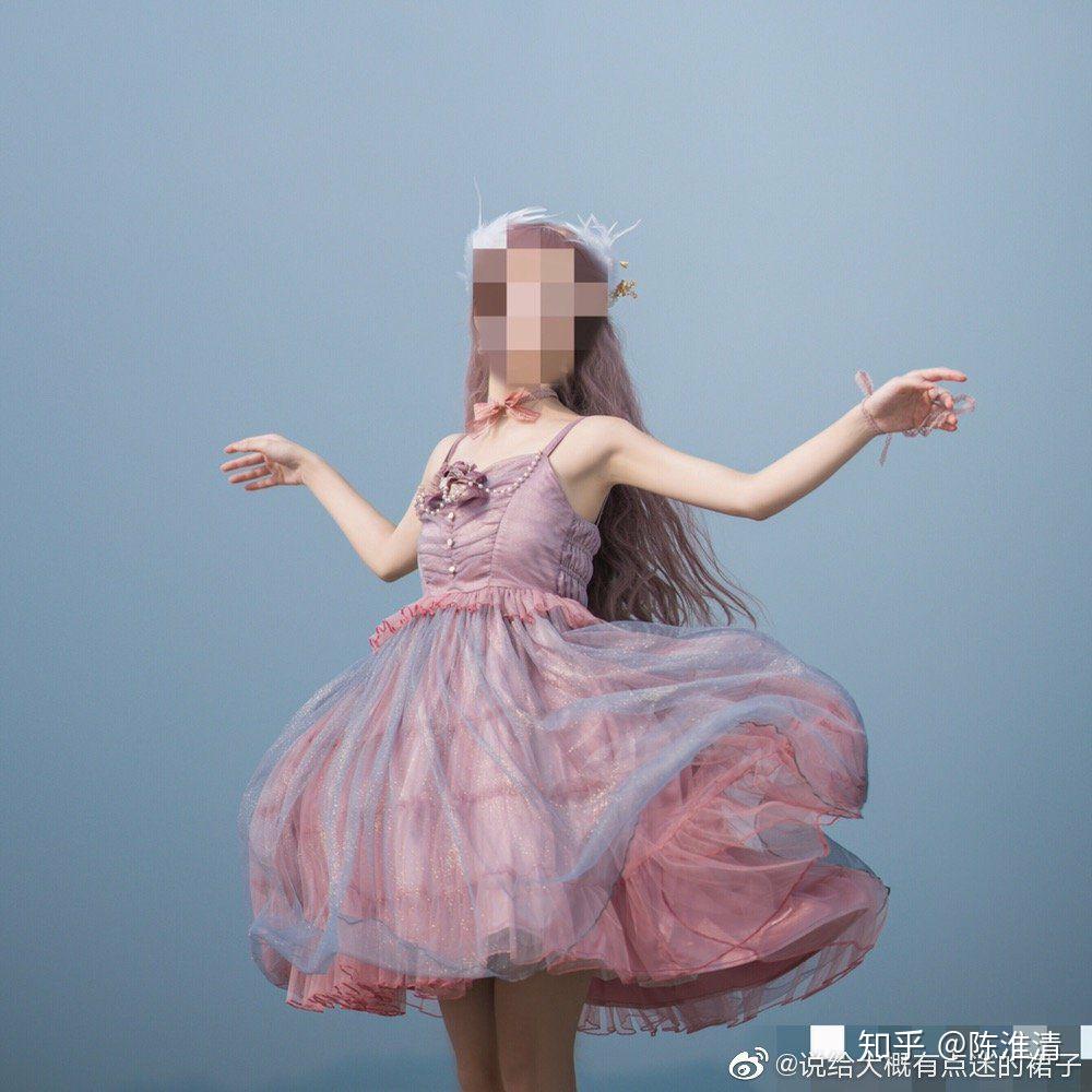 你见过最美的 Lolita 裙是什么样的?
