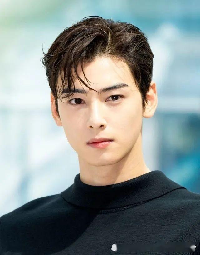 车银优最新生图新闻图不愧是统一饭圈审美的男人