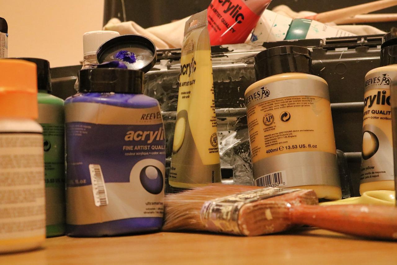 如何去除玻璃上的涂料