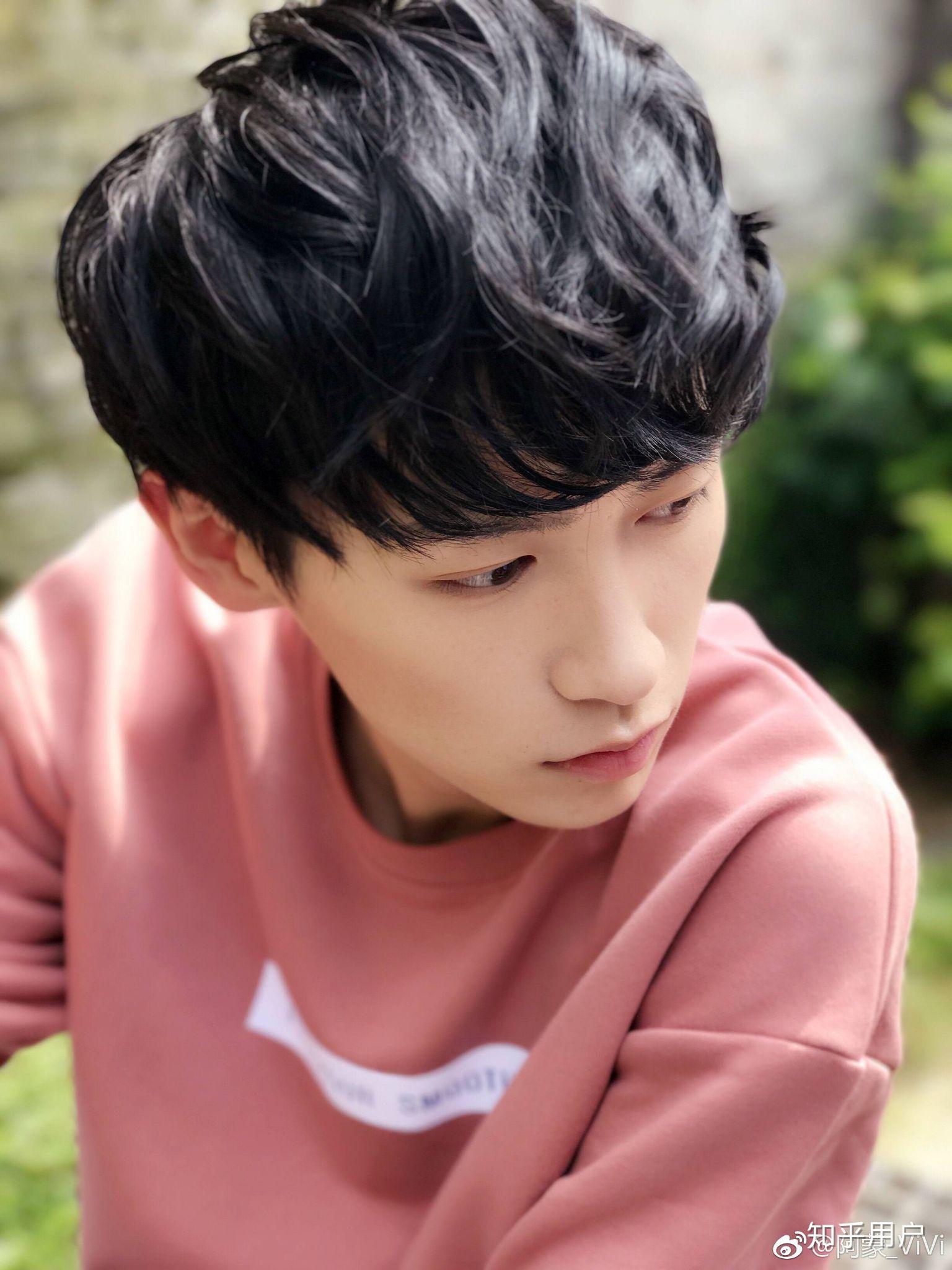 你们有没有查杰好看的图片? - 知乎