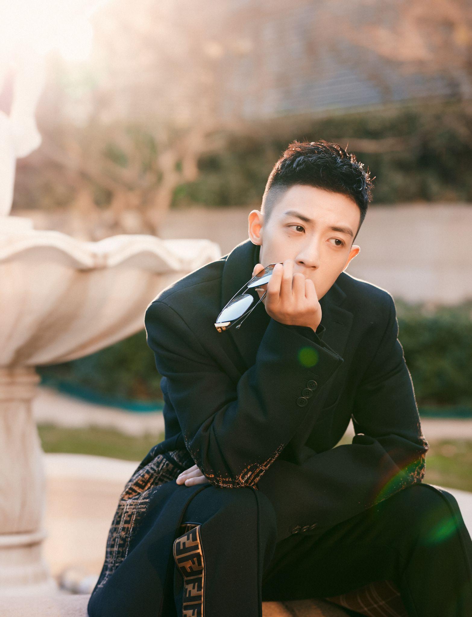 如何评价x玖少年团谷嘉诚的长相?