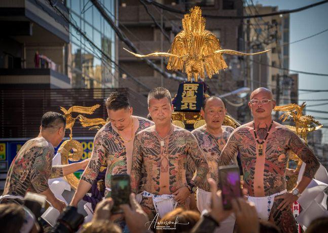 日本黑帮的前世今生 当年叱咤风云 如今潦倒却为了尊严拒绝政府补助 知乎