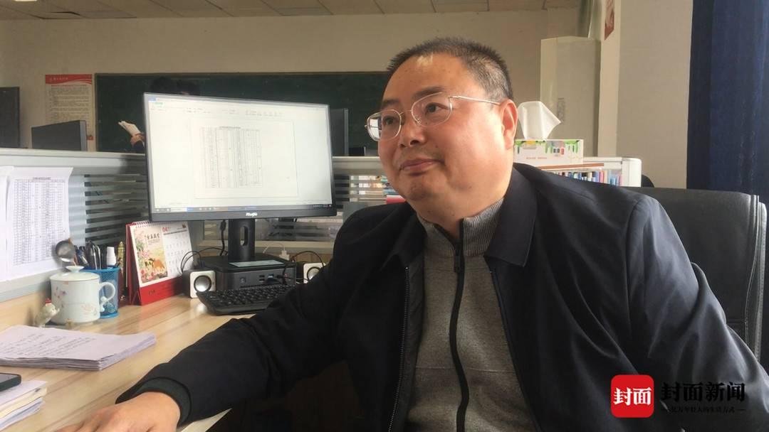 高中班主任回忆中科院寒门博士黄国平:曾睡泥床与老鼠共处,学习刻苦到