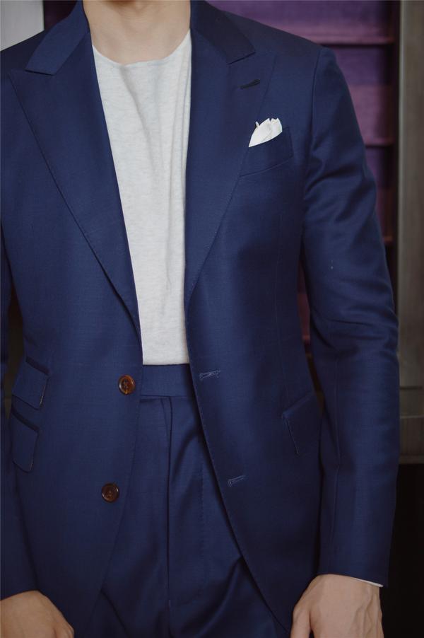 怎么把海军蓝西装穿去工作婚礼休闲三种场合