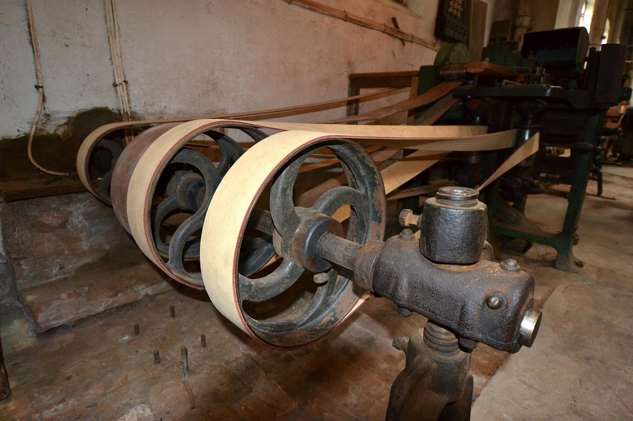 车间吊顶用什么材料好