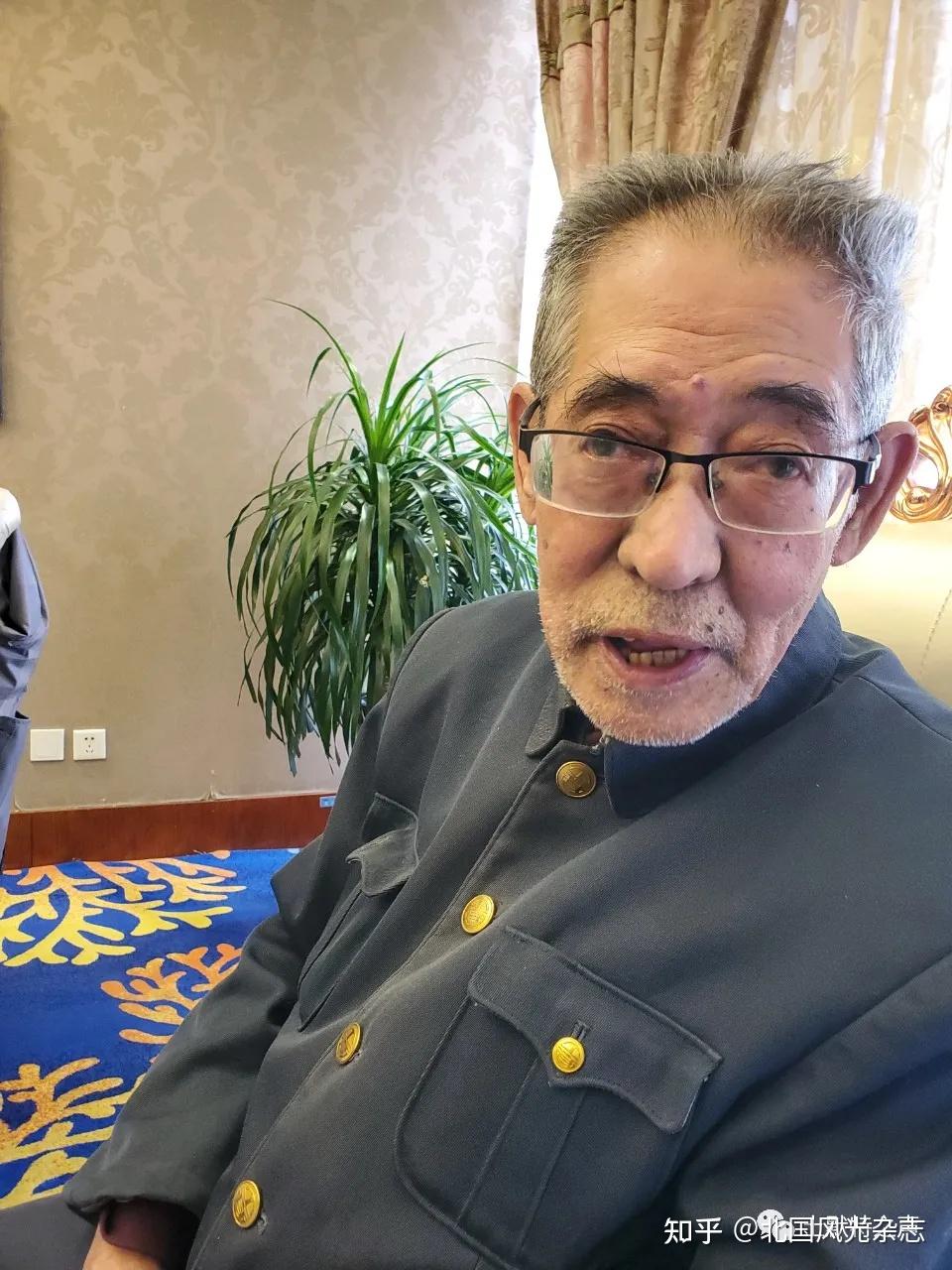 赵如意先生为苏虎街小学启蒙老师敬献书法作品