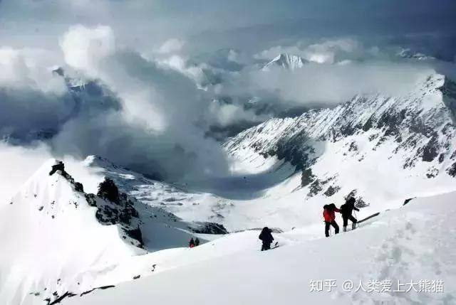 v2-a90815047f55d570e27f49a3bb70159c_r.jpg