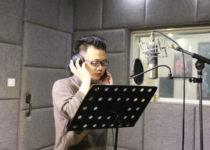 音乐人刘彪又装大尾巴狼自称大师