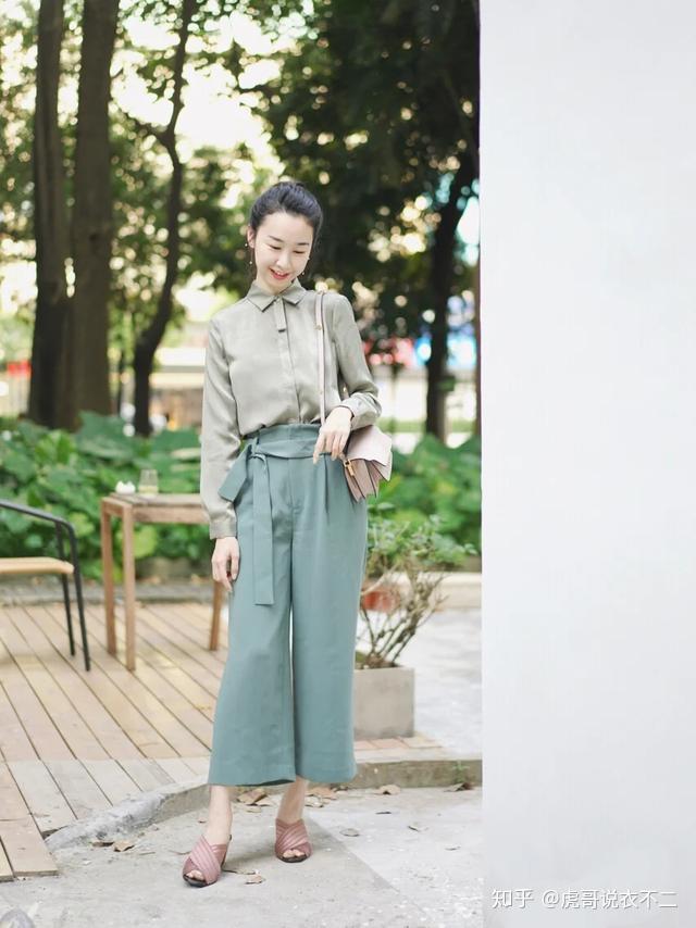 三,豆沙绿颜色的搭配