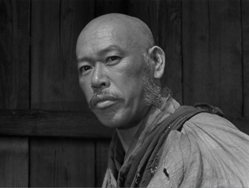 黑泽明的七武士中志村乔和三船敏郎出场时两人有三次对视令人印象深刻