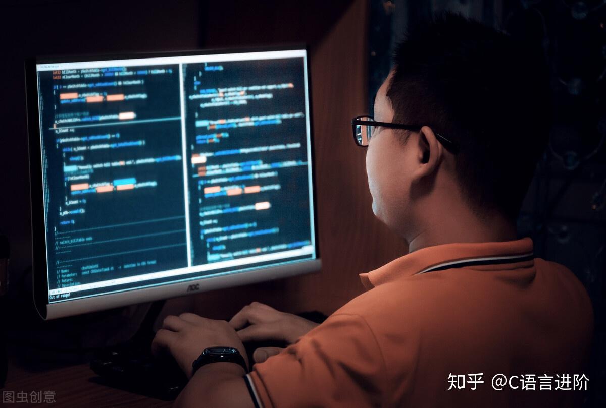 初入职场菜鸟程序员如何才能成为业界大牛给你提供思路方法