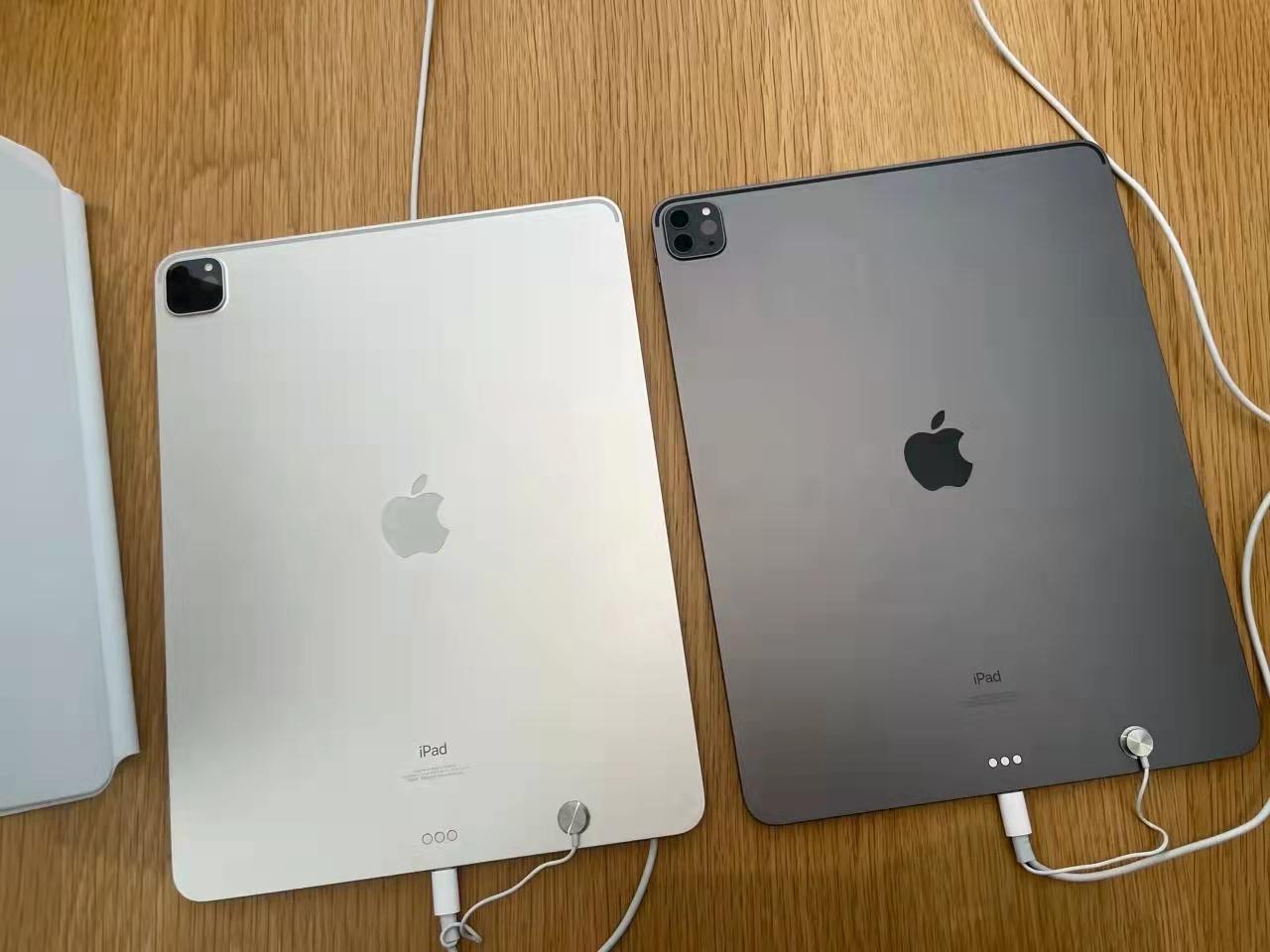 ipad選深空灰還是銀色呢