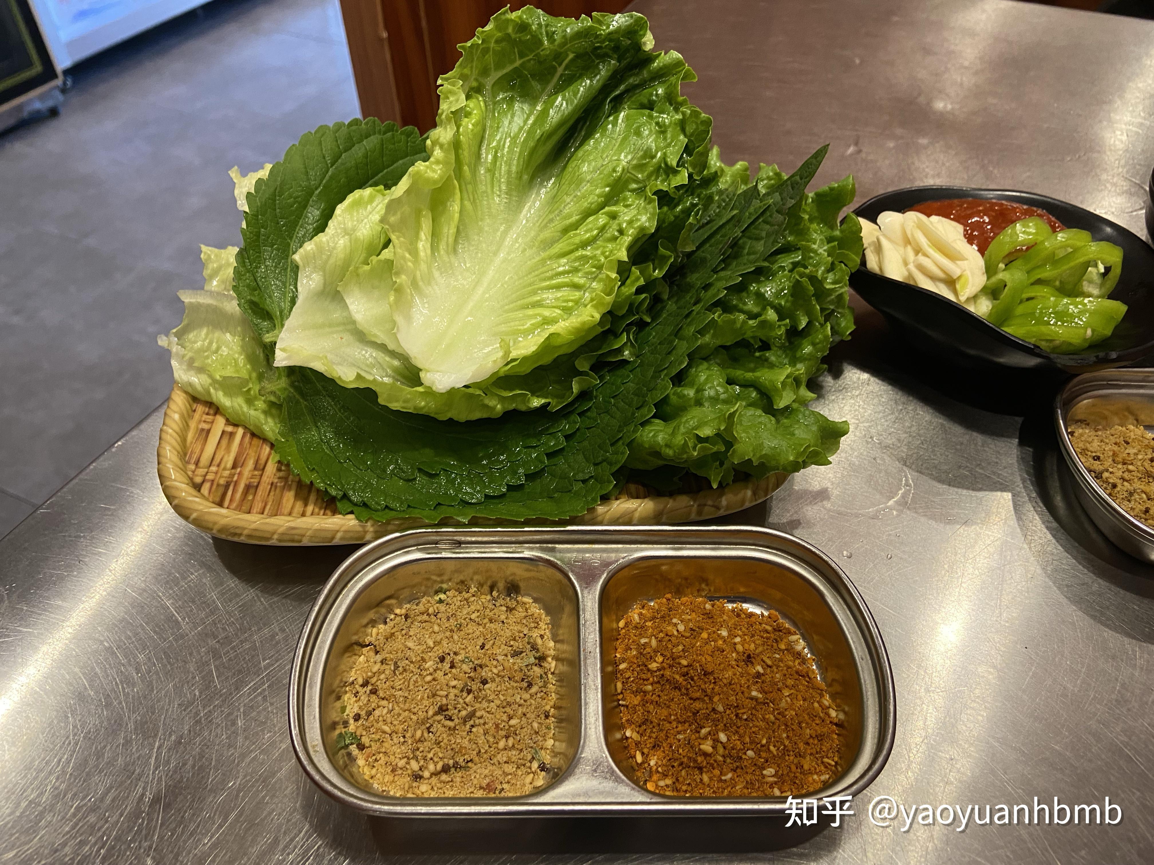 手切鲜牛肉(28),牛舌(28),猪五花(28),口蘑(15),苏子叶生菜拼盘(15)