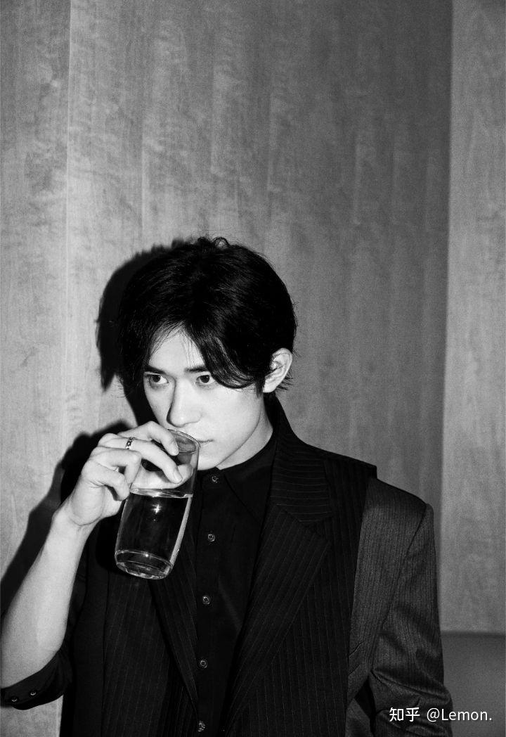 易烊千玺有哪些歌值得安利? - 知乎