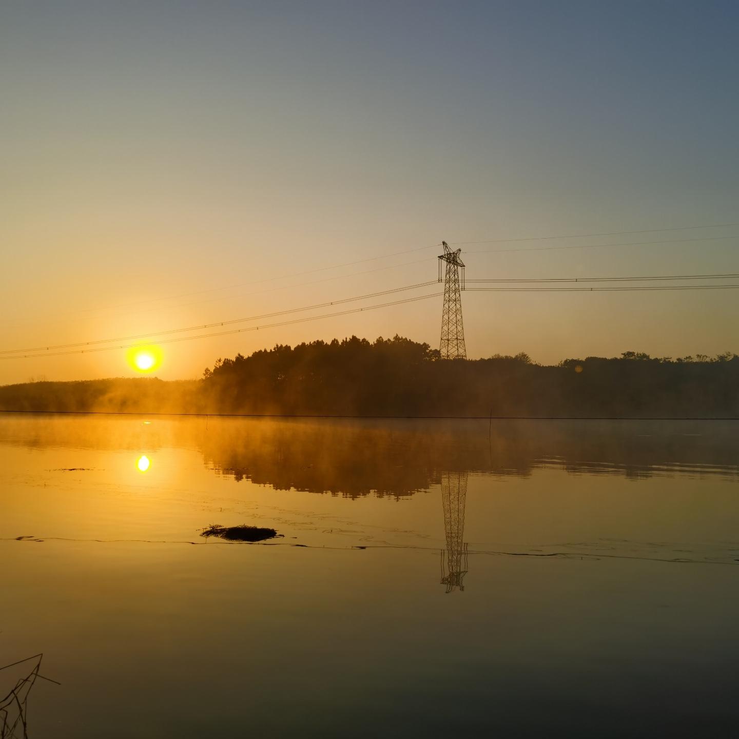 扑通跳下河