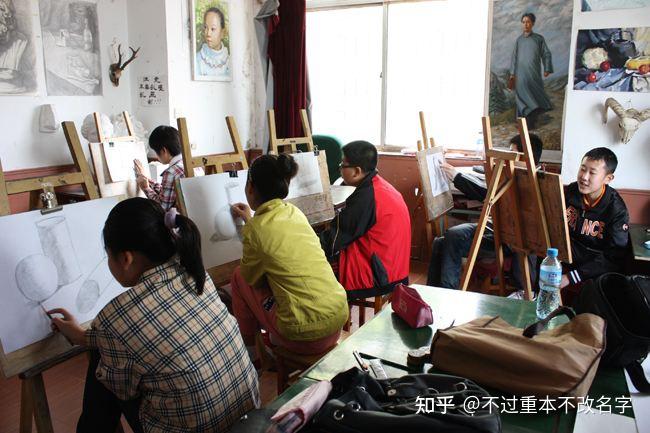 广州大学城清华园画室广州大学城清华园画室设于广州大学城国家211