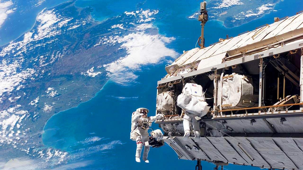 讯息 航天 国际空间站iss航天员累计出舱活动时间达到61天14