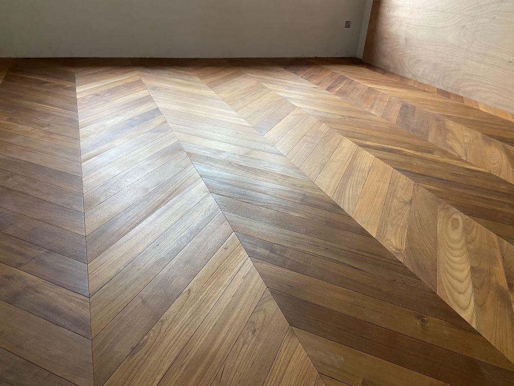 柚木实木地板安装这5点要注意