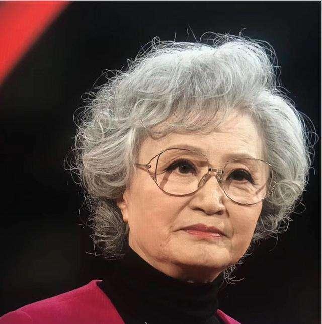 杨春霞：70年代曾红极一时 可她心底最大的痛 是深爱的人 已去世17年 - 知乎