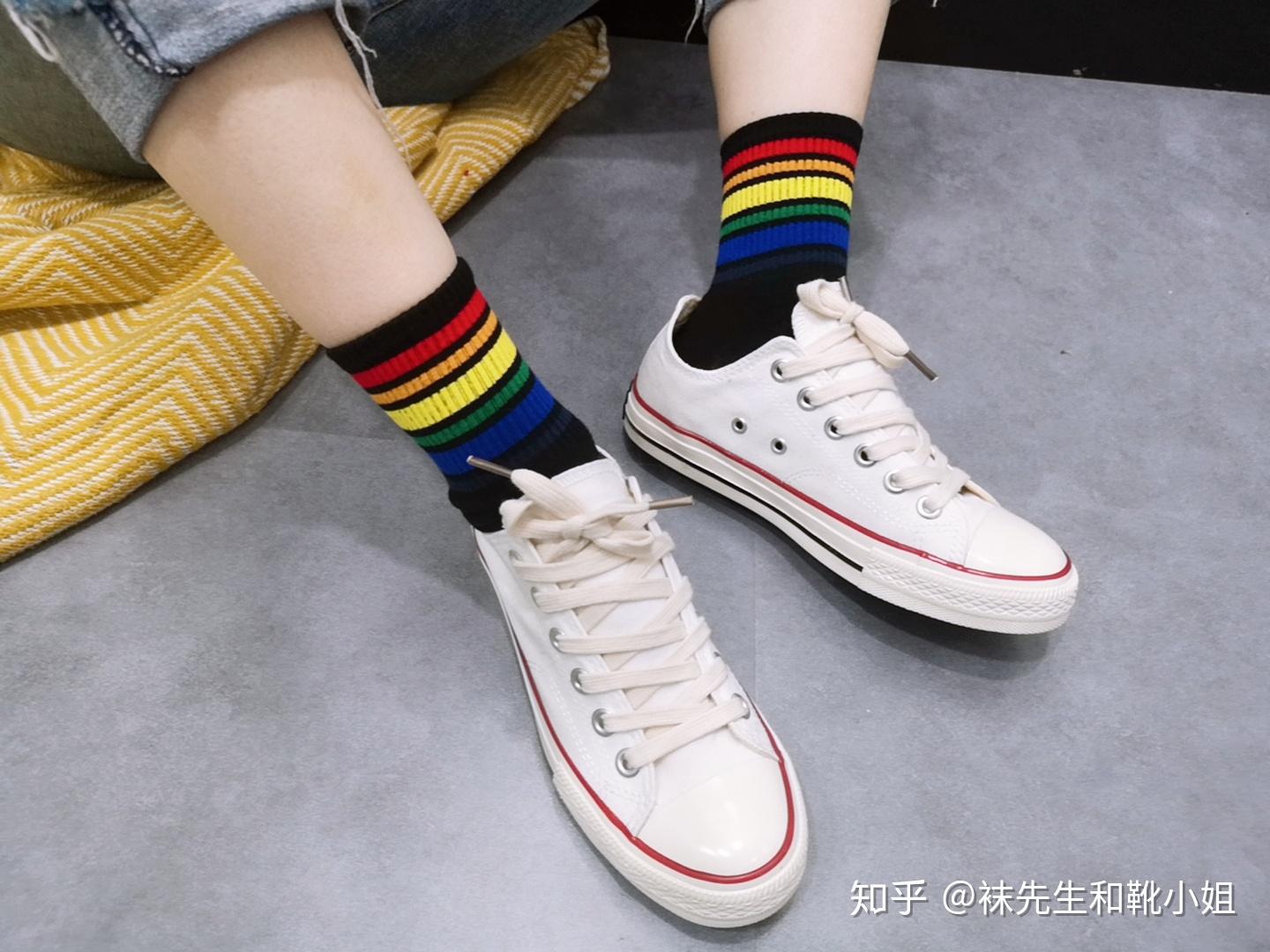 小白鞋配什么袜子好看? - 知乎