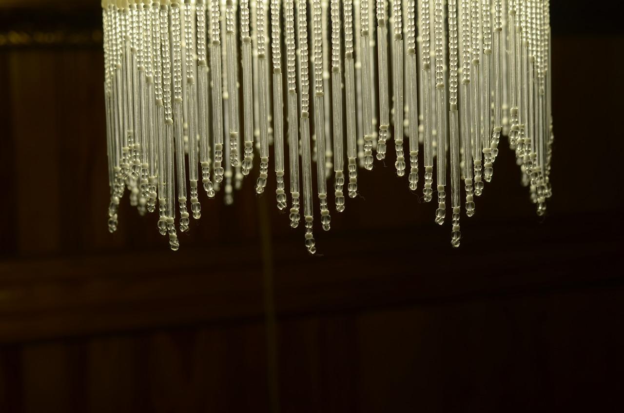 怎么让电脑屏幕更亮