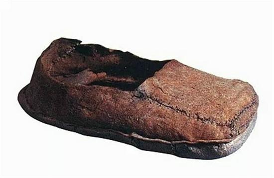 中外古代鞋子一般都用什么材料做的?特别是鞋底? - 知乎