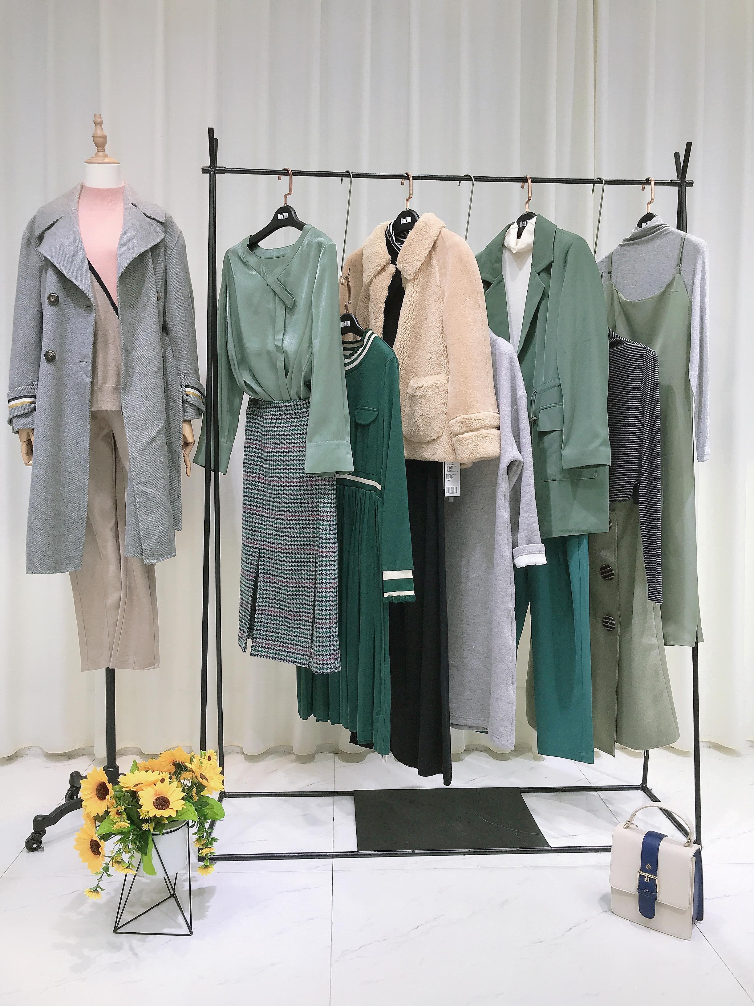 牌子衣服官方旗舰店正品图片 v2-aa99b40b977a35a240b941b99657c430_r.jpg