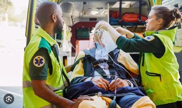 【课程推荐】挤破头读Nursing?同样是医疗行业紧缺职业 - 急救员 Paramedic 介绍! - 知乎