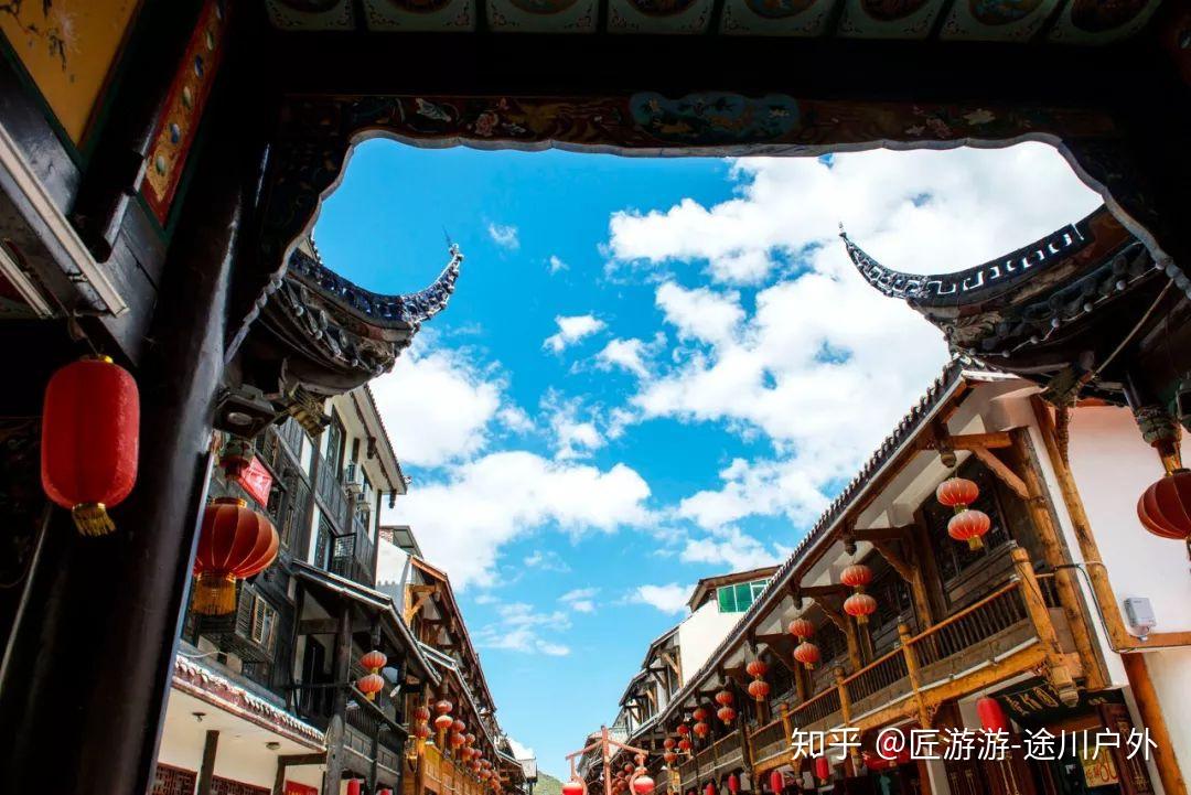 全球最美高铁线!一路连接青甘川,霸占中国95%的美景