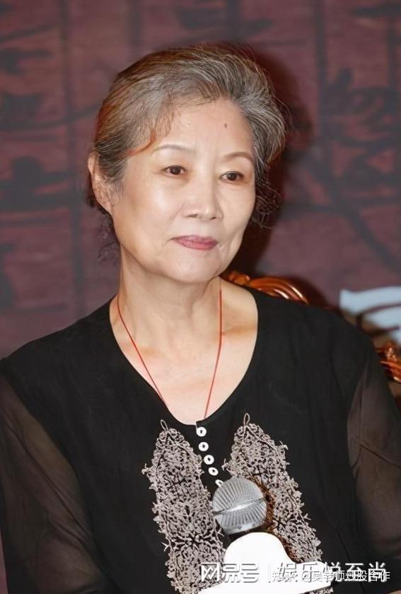 吕中:我一生不接广告,儿子是导演、儿媳是影后,女儿成国人骄傲 - 知乎