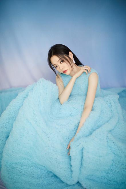 张靓颖再唱有翡主题曲无华获tmea年度最佳内地女歌手