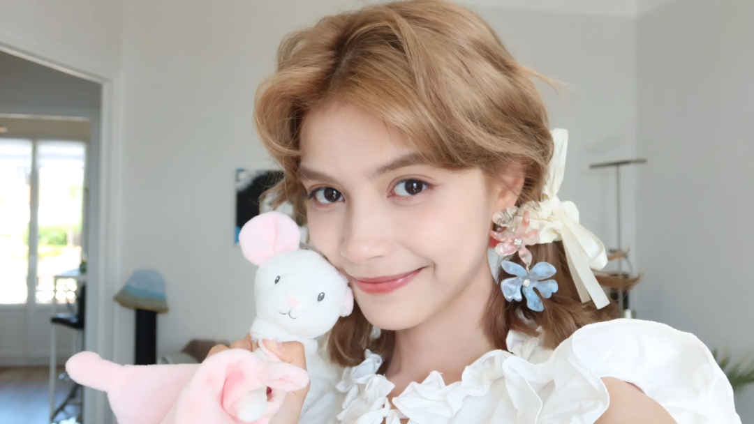 夏天心 电脑壁纸 混血感十足!青春活力无限的美女 - 知乎